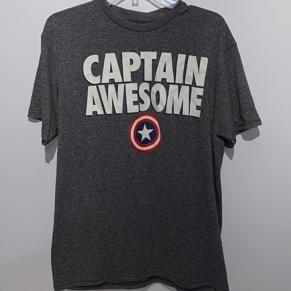 Men’s Marvel Captain Awesome Shirt size‎ Large
